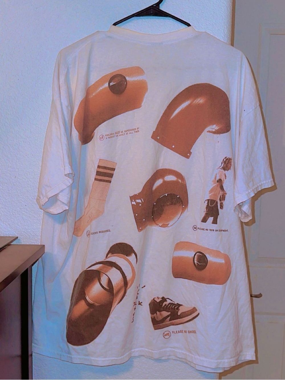 Travis Scott Cactus Jack White Tee with print in the back - limited edition